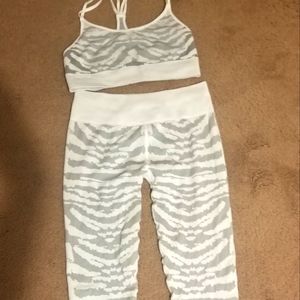 BOMBSHELL SPORTSWEAR